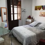 Rent a room in Granada']