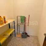 Rent 4 bedroom apartment of 80 m² in Adria