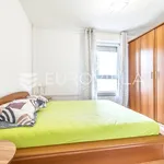 Rent 3 bedroom apartment of 92 m² in Zagreb