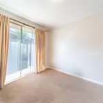 Rent 2 bedroom house in Flora Hill