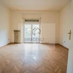 Rent 7 bedroom apartment of 201 m² in Bolzano