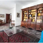 Rent 5 bedroom apartment of 140 m² in Florence