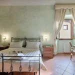 Rent 2 bedroom apartment in florence