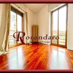 Rent 2 bedroom apartment of 60 m² in Milano