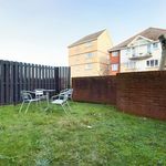 Rent 2 bedroom flat in Swansea