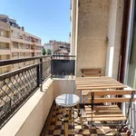 Rent 4 bedroom apartment of 66 m² in Marseille