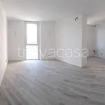 Rent 3 bedroom apartment of 80 m² in Barzago