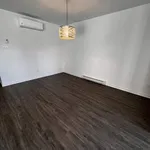 Rent 4 bedroom apartment in Laval (administrative region)