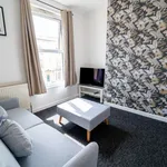 Rent 1 bedroom flat of 592 m² in Bristol