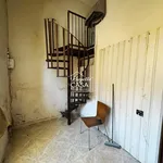 Rent 2 bedroom apartment of 65 m² in Napoli