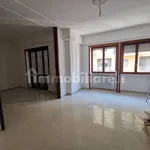 Affitto 5 camera appartamento di 255 m² in Lecce