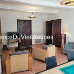 Appartement de 83 m² avec 3 chambre(s) en location à  Antibes Vieil Antibes