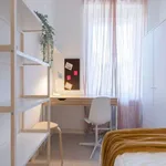 Rent a room in turin