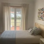 Rent 2 bedroom house of 108 m² in Óbidos