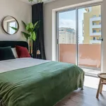 Rent 2 bedroom apartment of 106 m² in Portimão