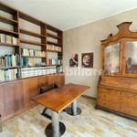 Rent 5 bedroom house of 191 m² in Florence