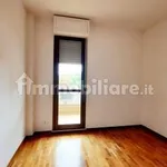 Affitto 4 camera appartamento di 110 m² in Frosinone