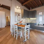 Rent 1 bedroom apartment of 56 m² in Florence