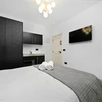 Studio of 400 m² in London