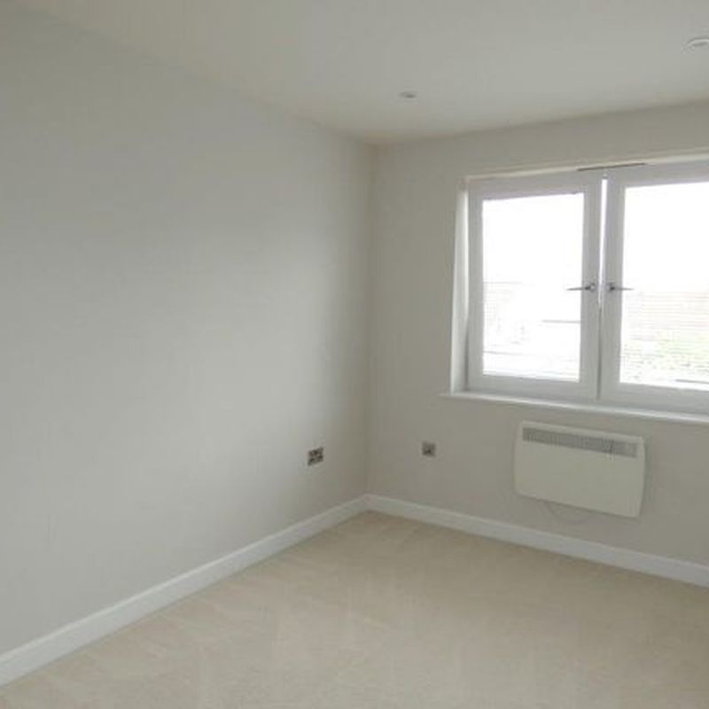 Flat to rent in Lyon Road, Walton-On-Thames KT12 Rydens