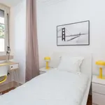 Rent a room in lisbon