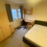 Rent 5 bedroom flat in Wales