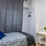 Rent 5 bedroom apartment in Valencia