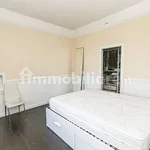 Rent 5 bedroom apartment of 152 m² in Genoa