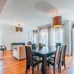 Alugar 3 quarto casa de 150 m² em Lisbon