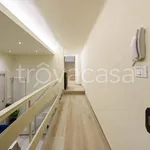 Affitto 4 camera appartamento di 90 m² in Firenze