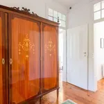 Rent a room of 180 m² in lisbon