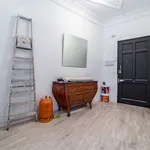 Rent a room of 87 m² in valencia