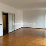 Rent 4 bedroom apartment of 120 m² in Laveno-Mombello