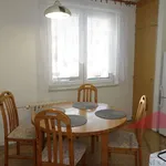 Pronajměte si 3 ložnic/e byt o rozloze 76 m² v Hrádek