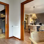 Rent 4 bedroom apartment of 97 m² in Barcelona