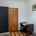 Rent a room in lisbon