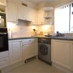 Rent 3 bedroom flat in South West England