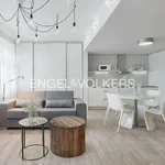 Pronajměte si 2 ložnic/e byt o rozloze 53 m² v Prague