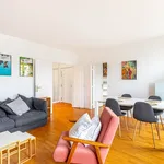 Appartement de 721 m² avec 2 chambre(s) en location à Paris