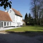 Huur 4 slaapkamer huis van 600 m² in Sterrebeek