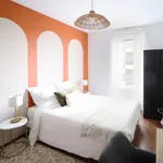 Rent 4 bedroom apartment in Lille