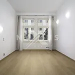 Rent 3 bedroom apartment of 76 m² in Capital City of Prague