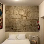 Rent 1 bedroom apartment in Porto