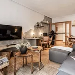 Rent 4 bedroom apartment of 90 m² in Madrid