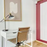 Rent 2 bedroom apartment of 50 m² in Barcelona