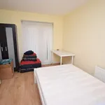 Rent 4 bedroom apartment in Wales