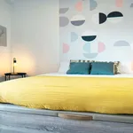 Rent a room of 107 m² in Barcelona