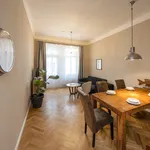 Pronajměte si 2 ložnic/e byt o rozloze 70 m² v Prague