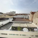 Appartement de 52 m² avec 3 chambre(s) en location à Cannes