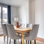 Appartement de 764 m² avec 2 chambre(s) en location à Paris